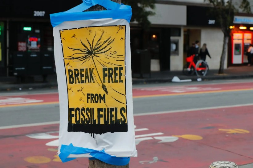 Stop fossil fuels